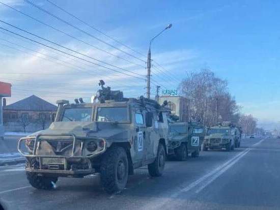 Російські окупанти залишають військову техніку і тікають з Миколаєва