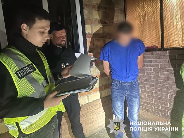 На Київщині чоловік намагався викрасти 6-річну дівчинку — дитина втекла, нападника затримали
