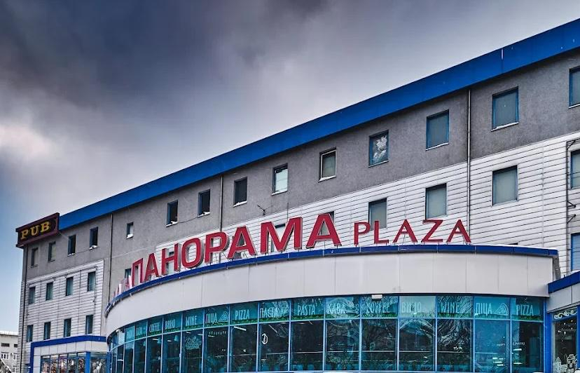 В Івано-Франківську горів популярний торговий центр (фото)