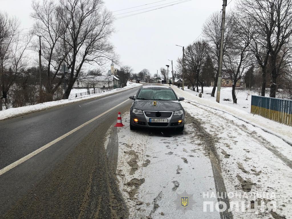 Біля Львова водій із Вінничини збив на смерть пенсіонерку на тротуарі
