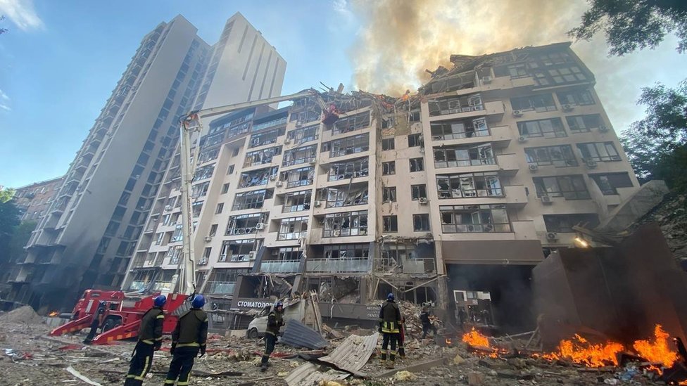 У Києві помер чоловік, який постраждав через ракетний удар 24 квітня