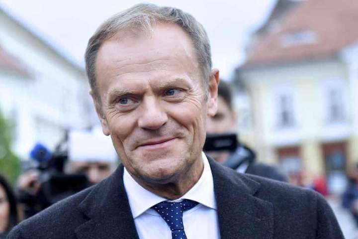 Експрезидента Євроради Туска оштрафували і позбавили водійських прав