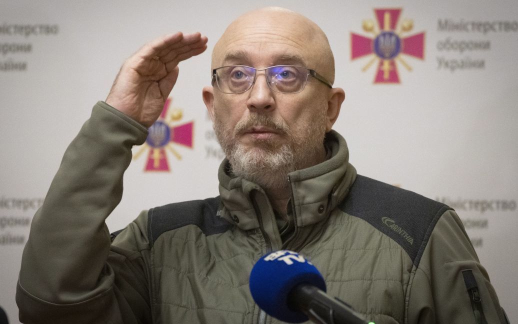 На «Москву». Міністр оборони Резніков запрошує на дайвінг