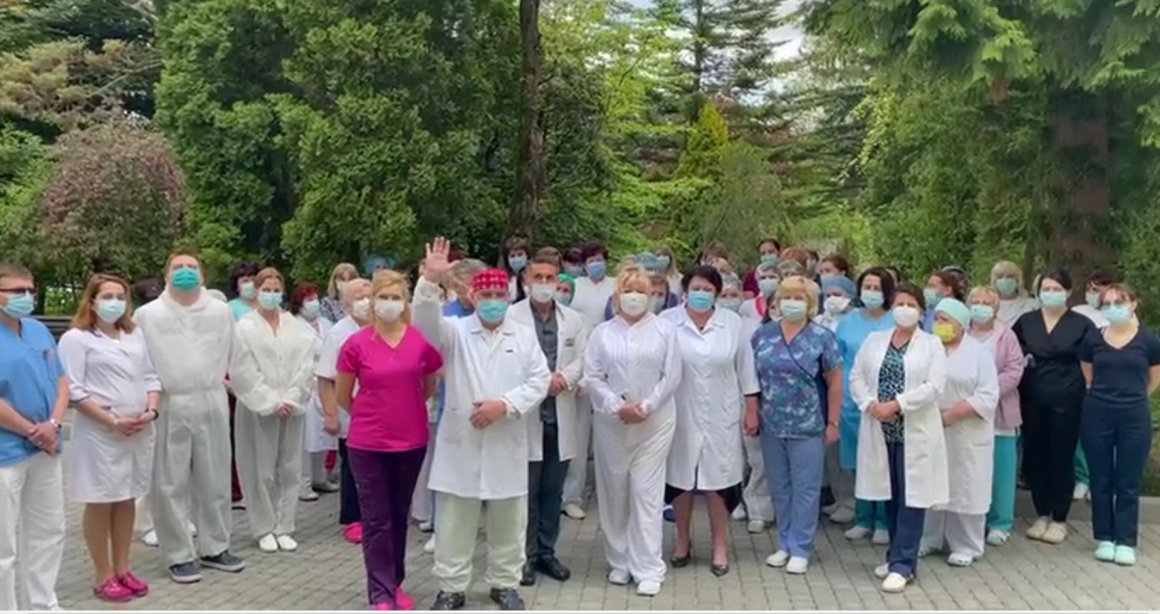 «Ніколи не питаємо: хто це зробить? Працюємо разом і швидко», – Сергій Федоренко про колектив інфекційної лікарні