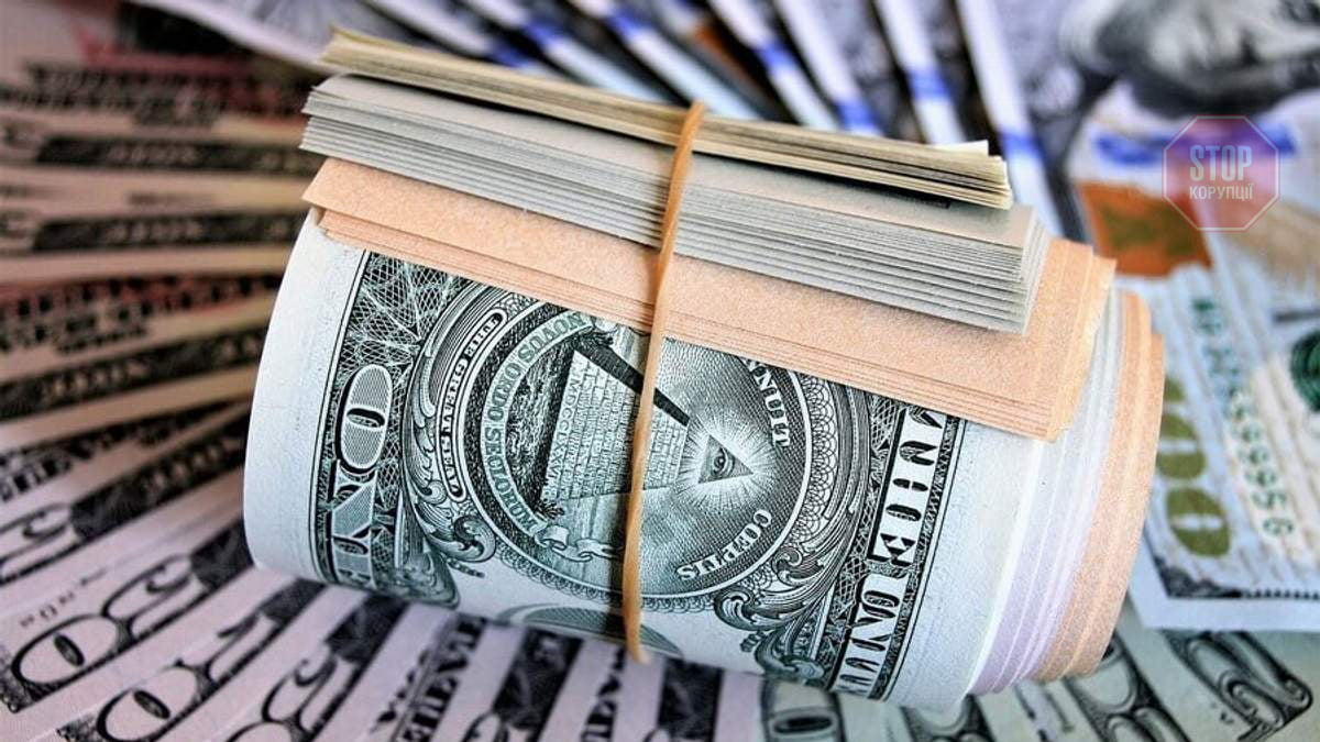 Дніпровський підприємець хотів підкупити працівника спецслужби за 500 тисяч доларів