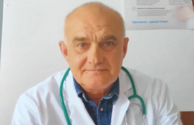 Стало відомо про смерть відомого сімейного лікаря (фото)