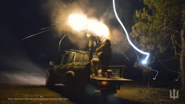 У Генштабі показали, як працюють мобільні вогневі групи та армійська авіація