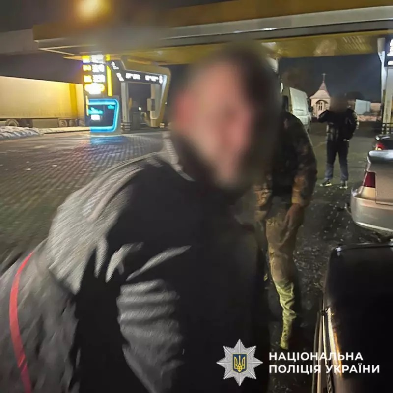 З'явилося відео затримання чоловіка, який підірвав гранатою поліцейських на Буковині