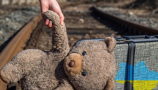 Росія пропонувала викраденим українським дітям гроші за переїзд, – ЗМІ