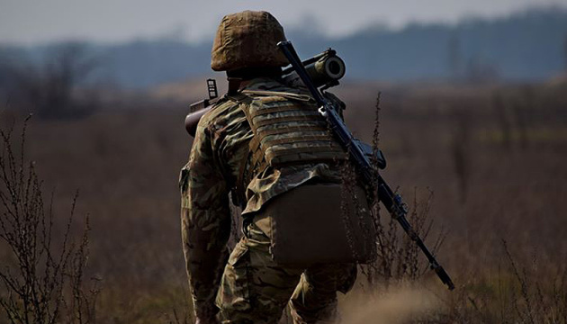Бойовики 19 разів обстріляли українські позиції на Донбасі: двоє воїнів поранені