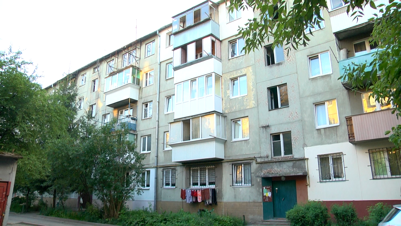 Маленька, але своя. Що чекає львів’ян, які живуть в аварійних «хрущовках»