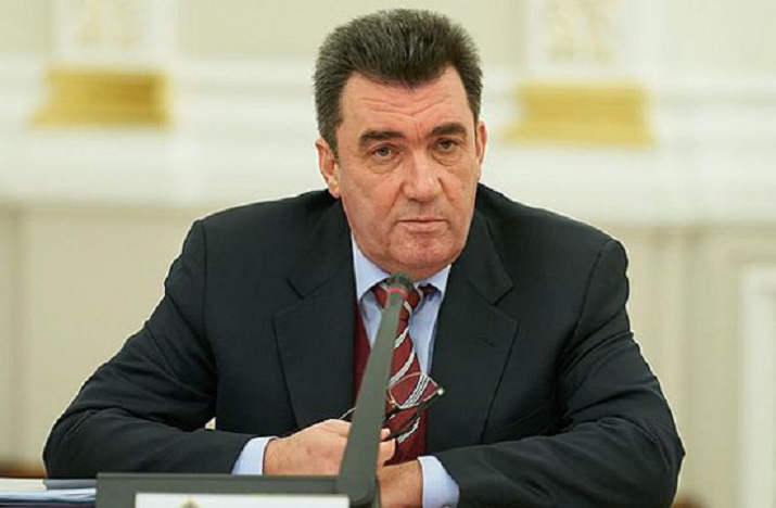 На виїзному засіданні РНБО ввели санкції проти телеканалу «Наш»