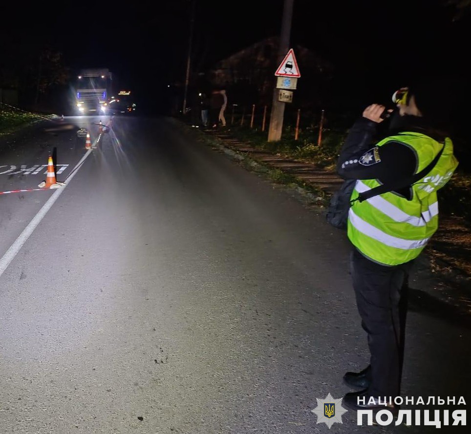 Смертельна ДТП на Львівщині: водій вантажівки збив підлітка і втік