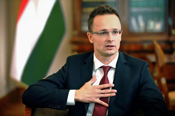 Угорщина вислала з країни двох дипломатів на тлі шпигунського скандалу