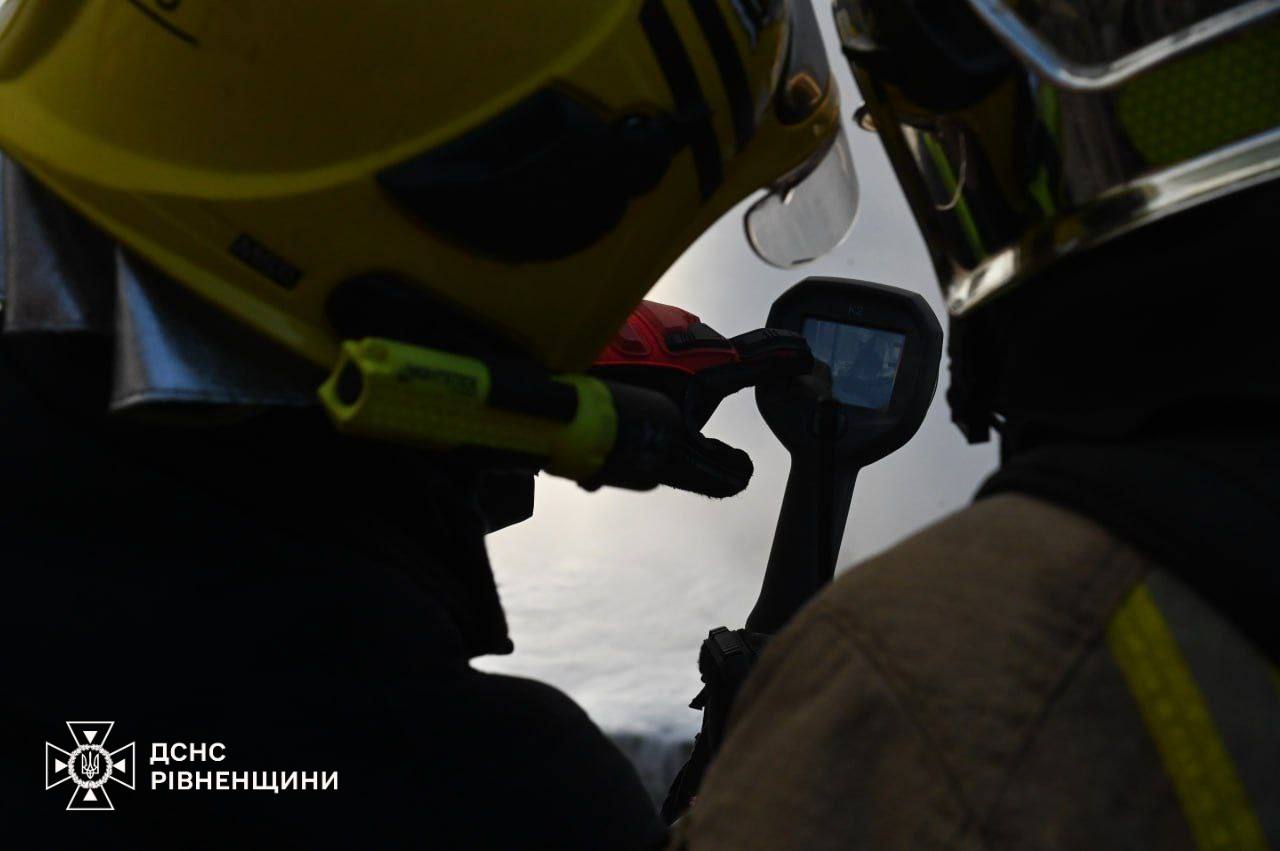 Ракетний удар по Рівненщині: фото наслідків