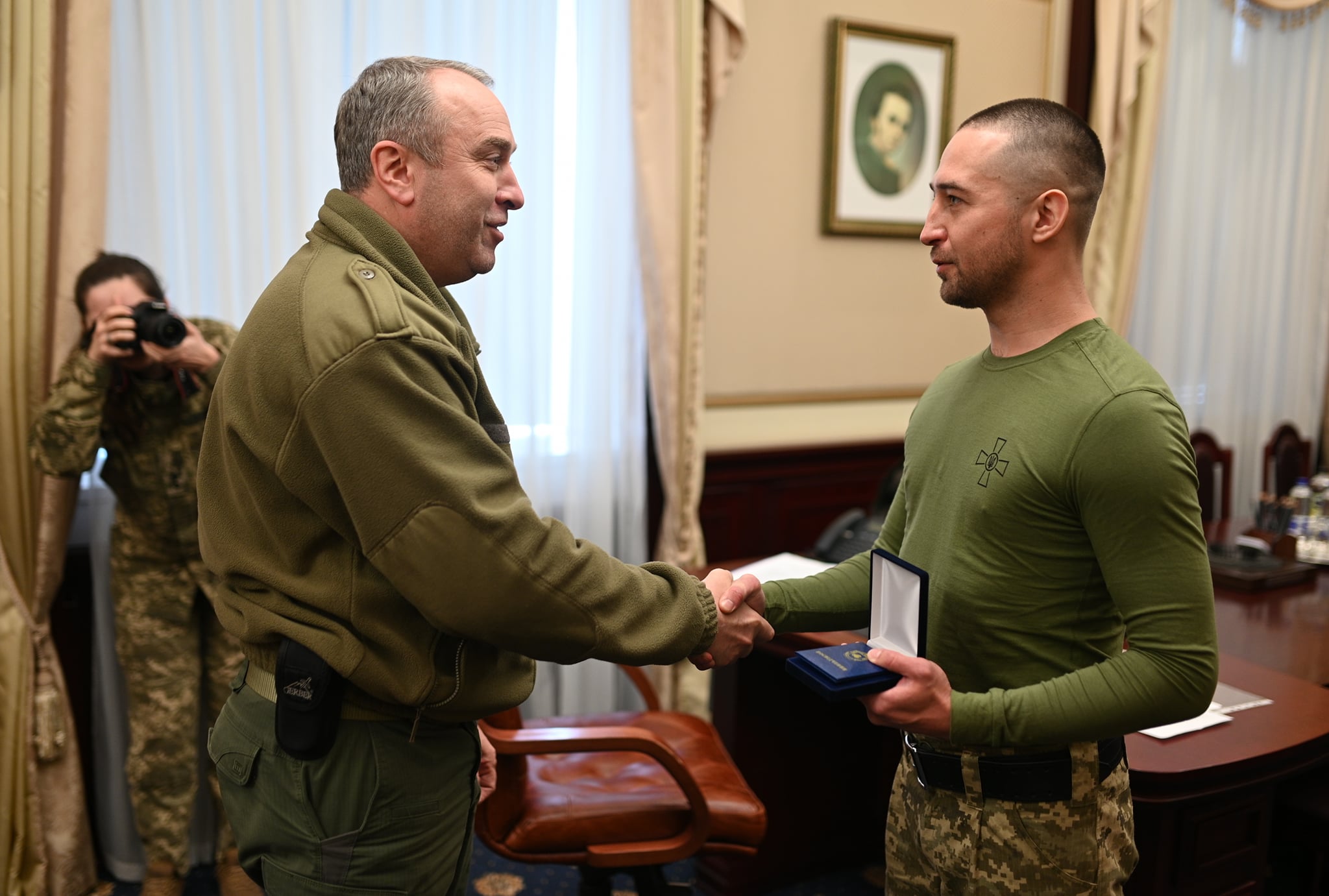 Слушай, рускій карабль... Автор легендарної фрази повернувся додому з полону