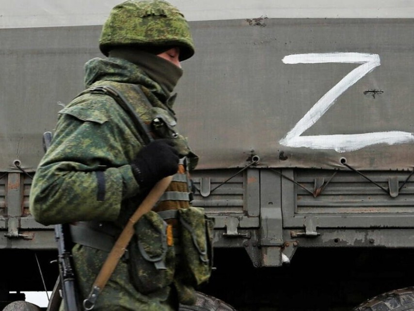 Російських військових, які відмовляються воювати, понад місяць тримають у полоні на Луганщині – ЗМІ