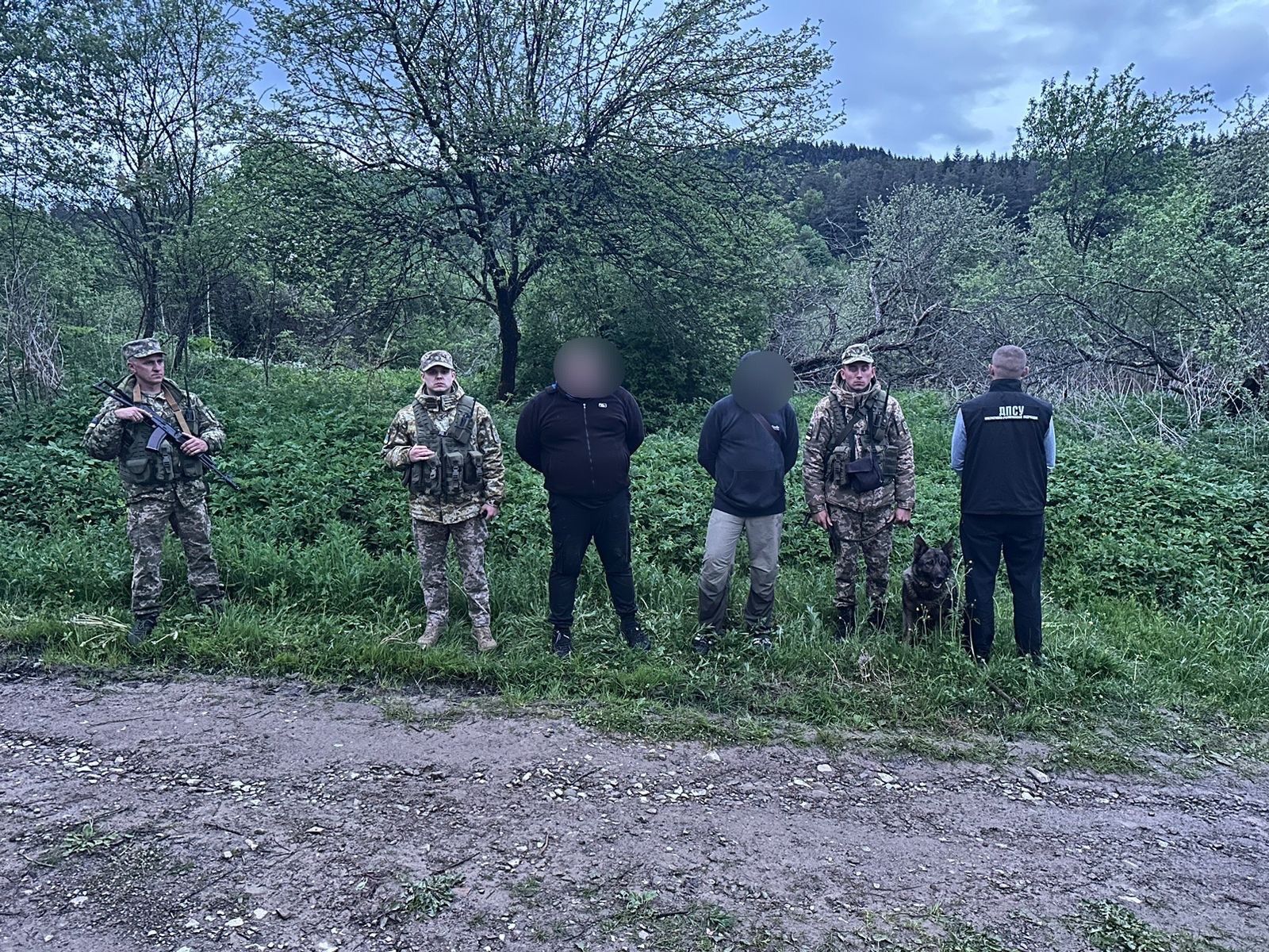 На Львівщині у прикордонні за добу затримали сімох чоловіків
