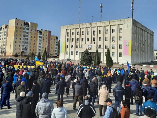 Славутич – це Україна. Жителі міста вийшли на мирну акцію проти окупантів