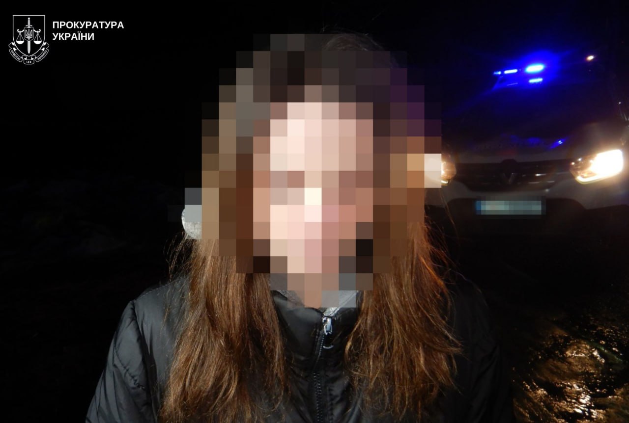 Везла PVP для збуту, але зустріла патрульних: фото "бізнесвумен" зі Львівщини