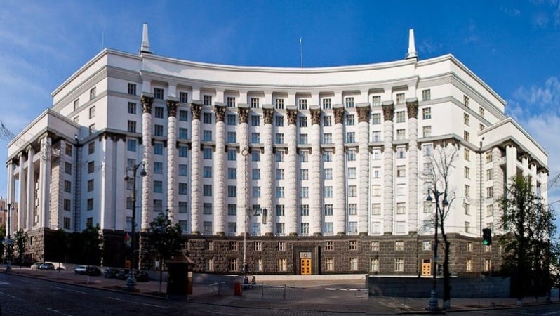 Кабмін надав понад 9 мільярдів гривень на швидке відновлення 12-ти областей