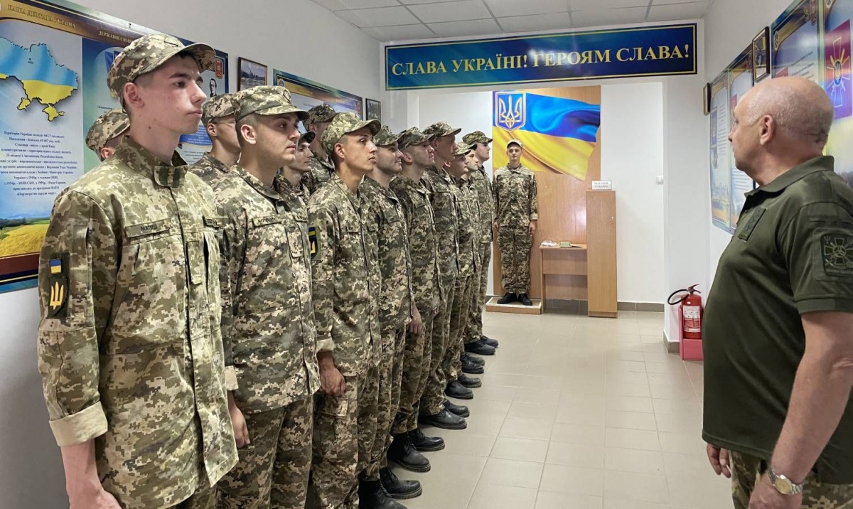 Нардепи запровадять військовий вишкіл для всіх громадян віком до 25 років