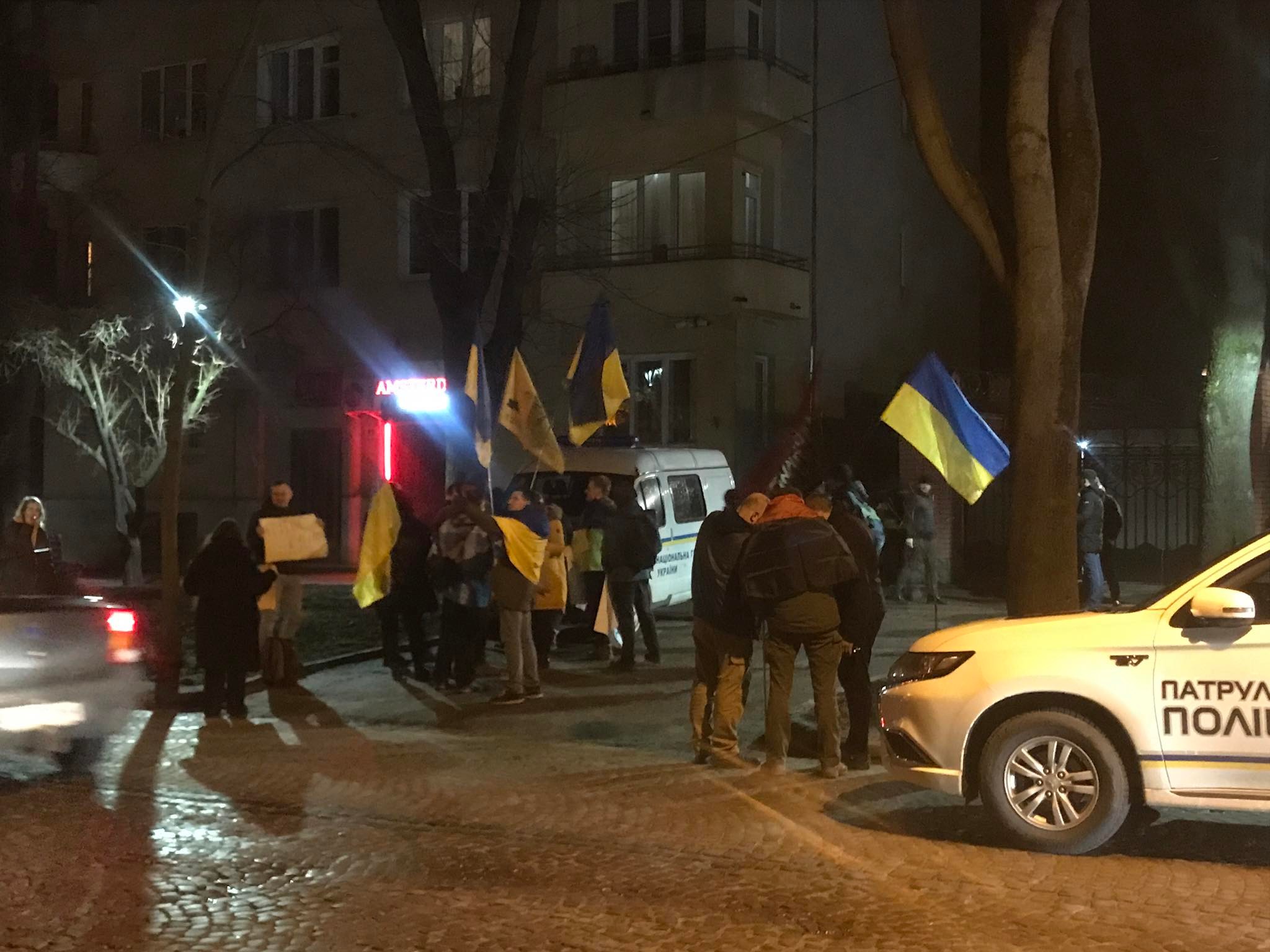 Росія оголосила про евакуацію посольства і консульств в Україні