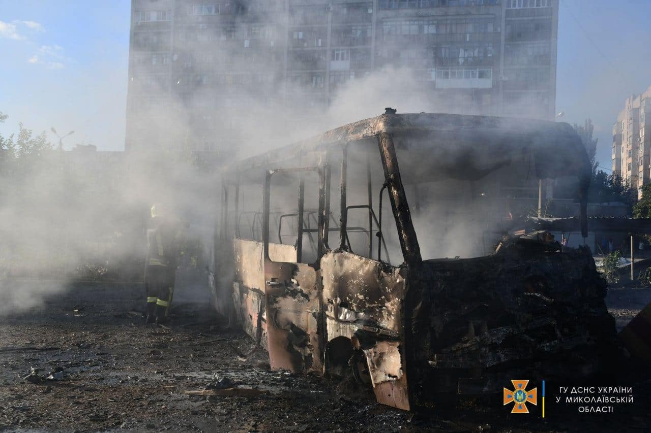 Миколаїв після обстрілів: вранці прилетіли сім ракет