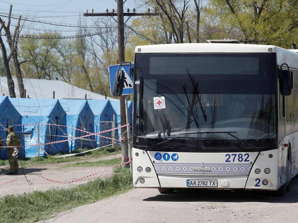 З «Азовсталі» вдалося евакуювати 50 жінок, дітей та людей похилого віку – Верещук