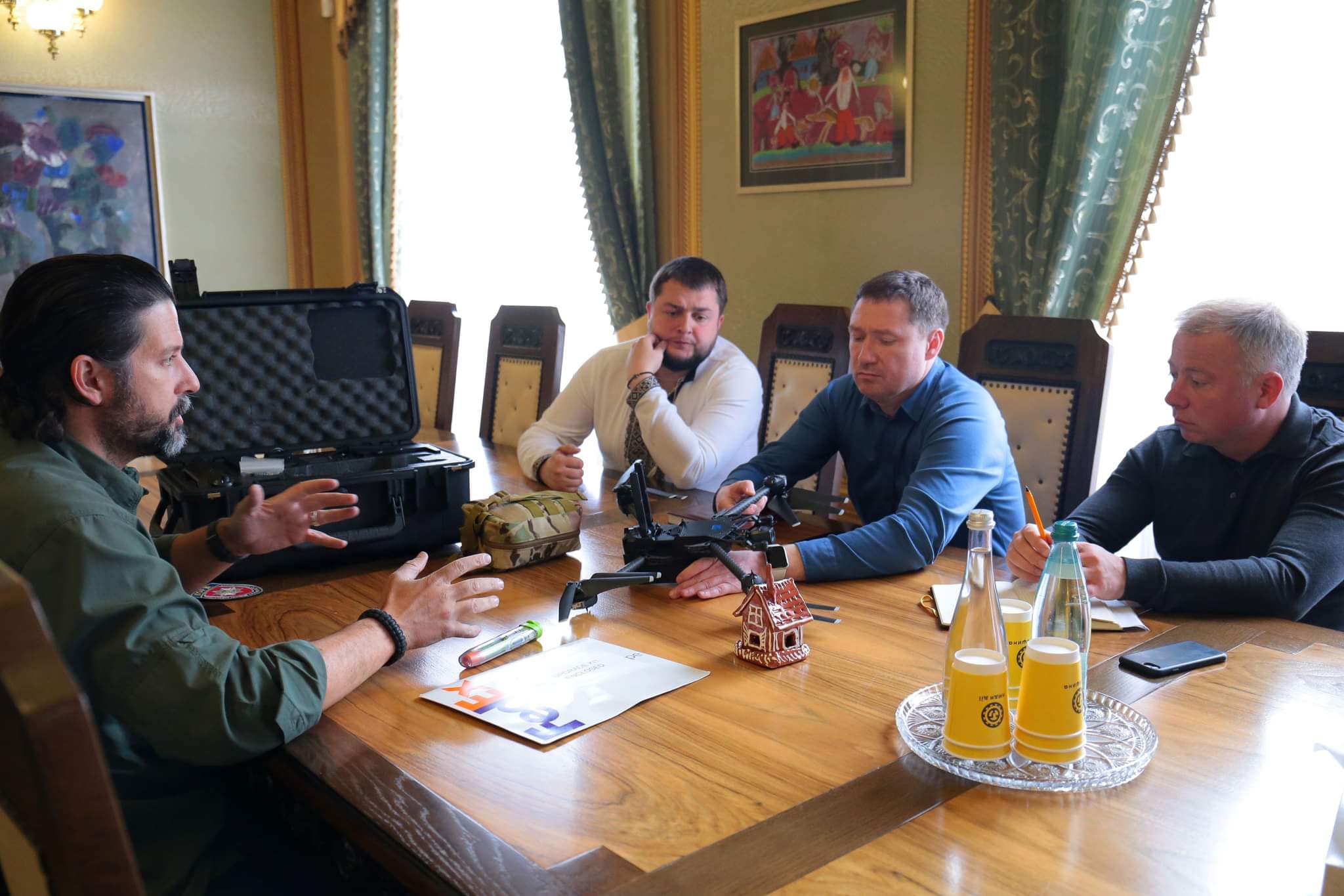 На Львівщину прибув американський експерт з військових дронів