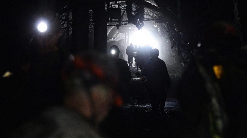 Через ворожий обстріл у підземній пастці опинився 151 шахтар на Донеччині, – Волинець