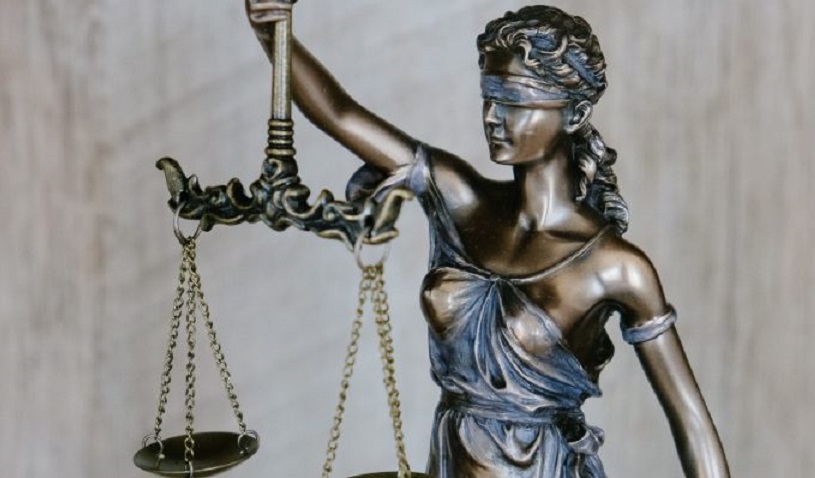 НАЗК виявило кримінальне правопорушення в деклараціях двох суддів КСУ