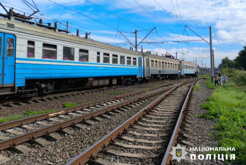 На Київщині потяг на смерть збив 19-річну дівчину
