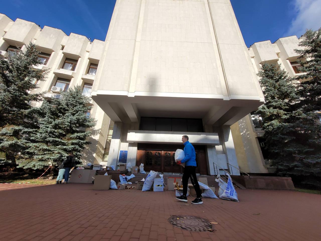 На Київщині триває ліквілація наслідків російської атаки: ОВА повідомила про масштаби руйнувань