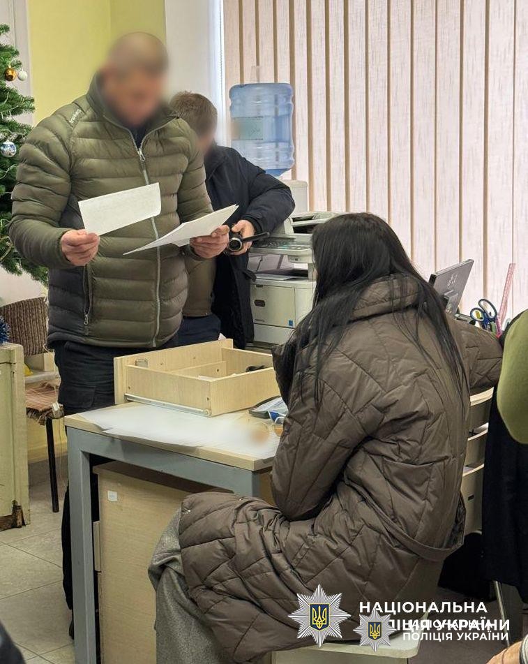 В Умані працівниця банку привласнила понад мільйон гривень у бабусі загиблого військового