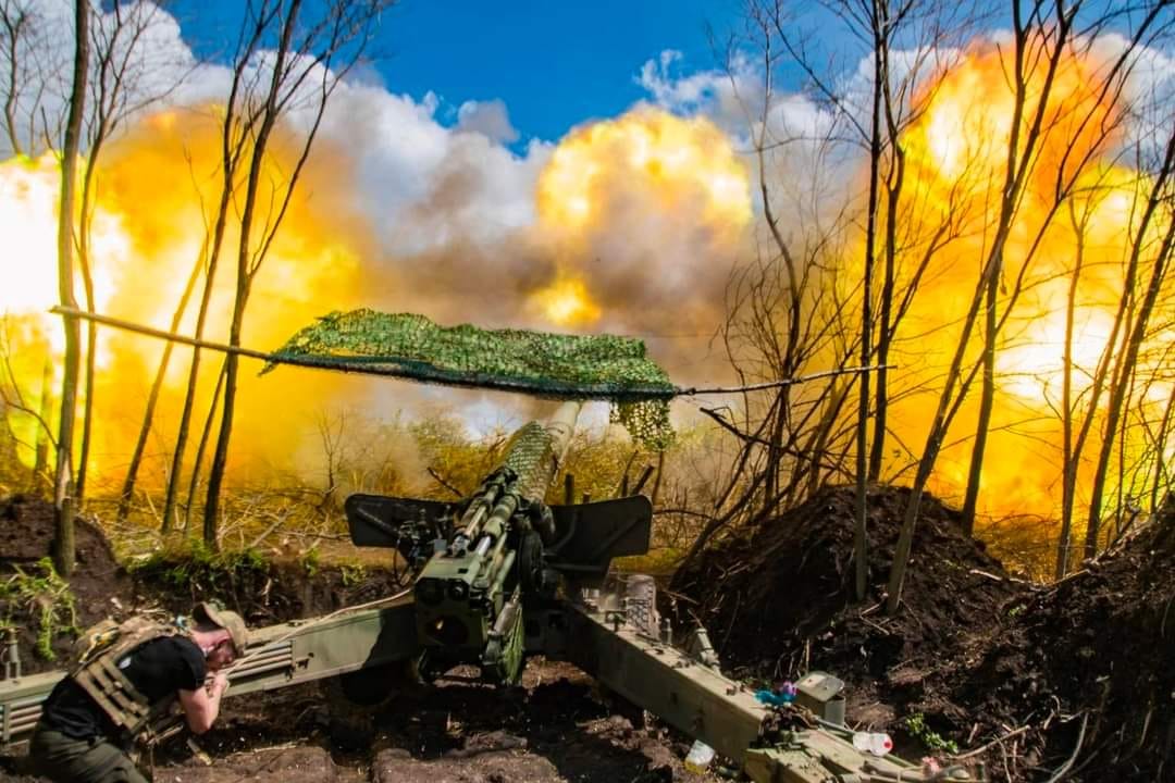 Відбили 54 атаки, уразили ворожі системи ППО і два "важливі об'єкти", - Генштаб