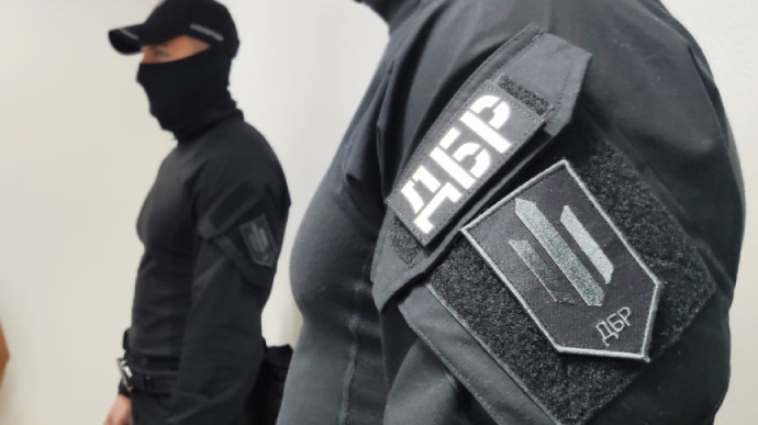 Переправив за кордон десятки ухилянтів: ДБР завершило розслідування щодо прикордонника на Львівщині