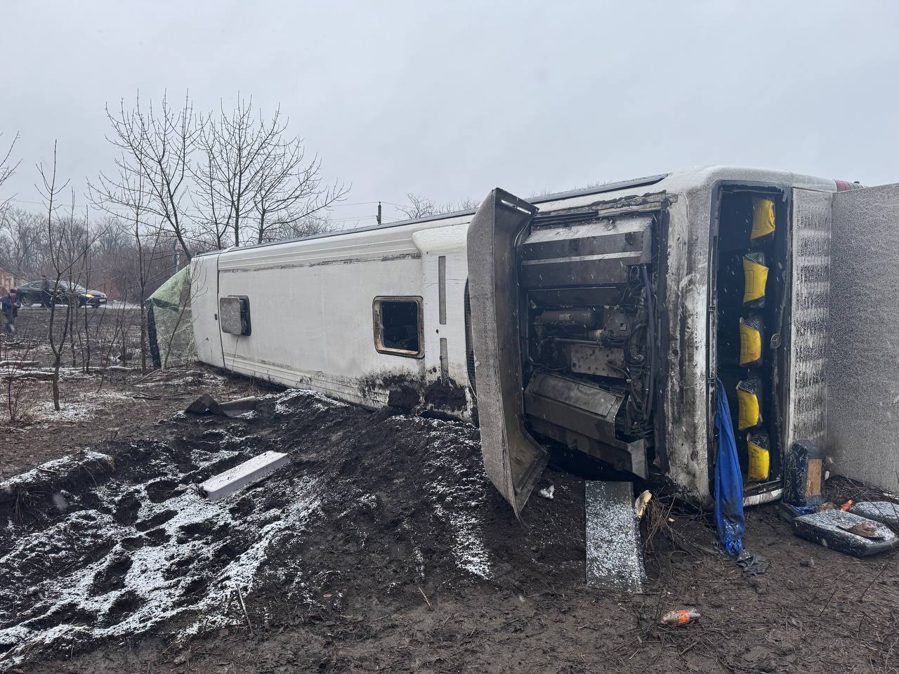 В Іловайську перевернувся автобус з Росії: є загиблі (фото)