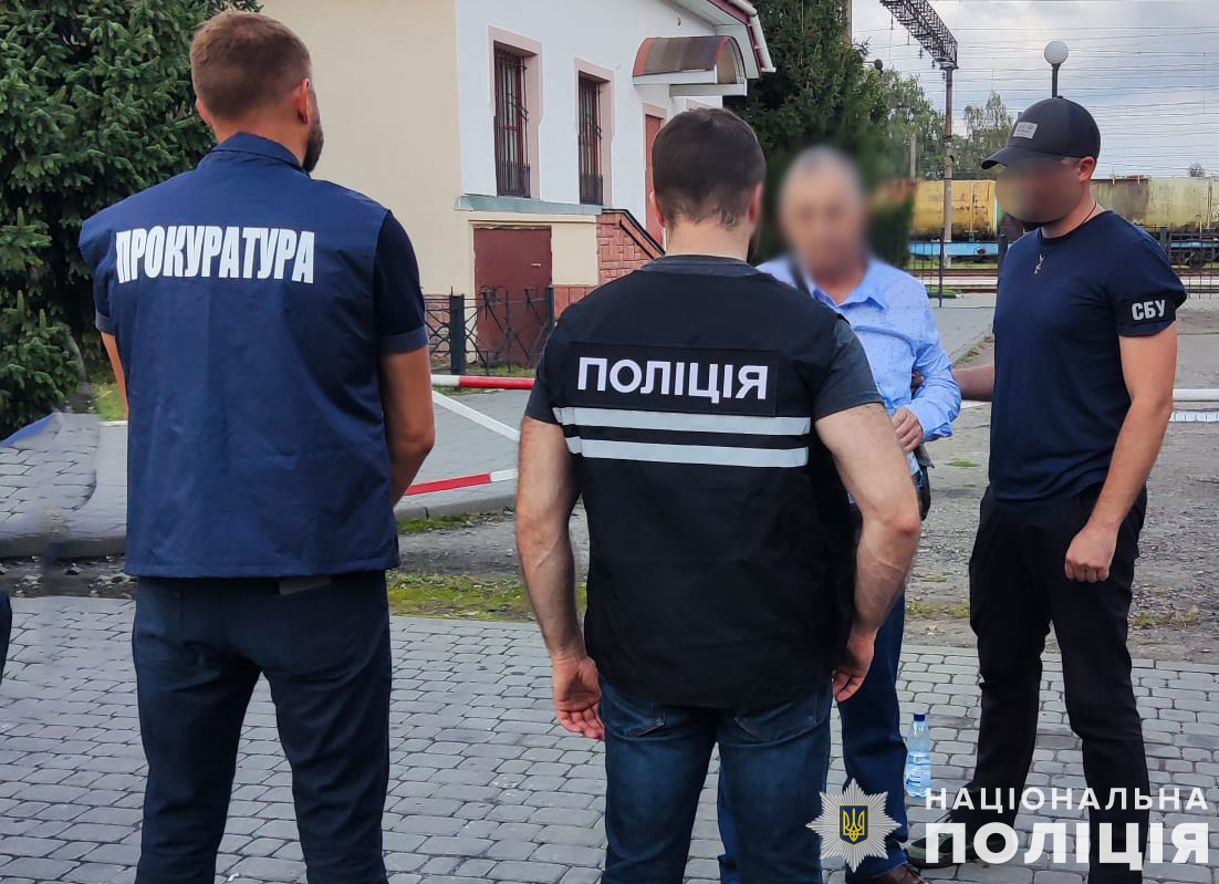 20 тисяч доларів за перетин кордону. Поліція зупинила незаконний виїзд