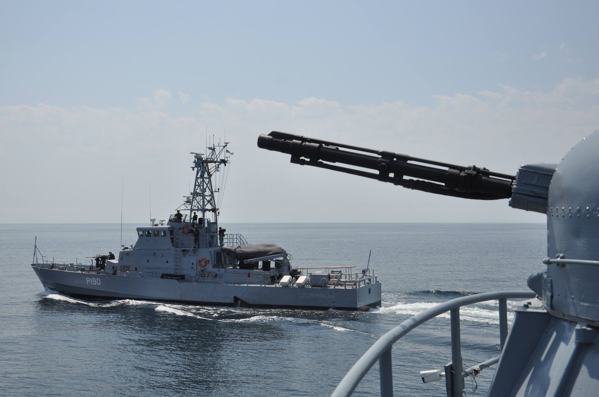 Кораблі ВМС України, обігнувши Крим, прибули в Грузію на міжнародні навчання