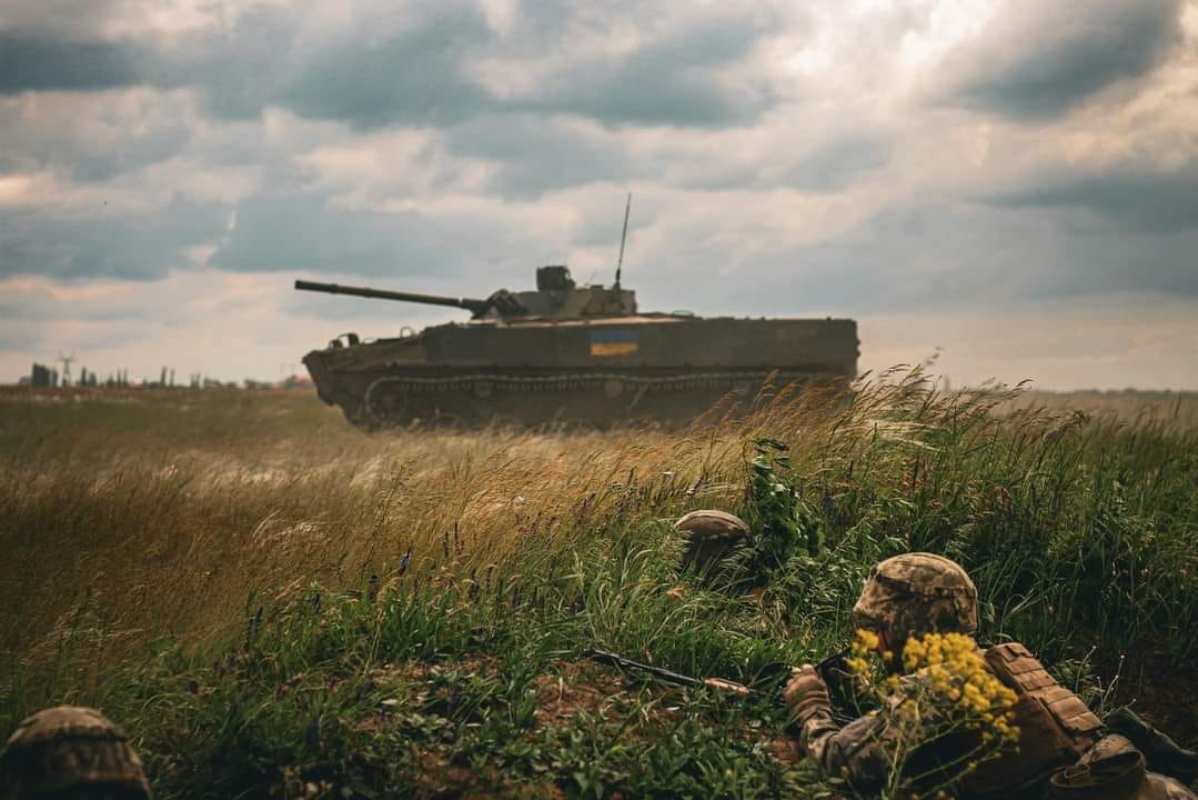 За добу відбулось 20 бойових зіткнень, тривають важкі бої. Генштаб