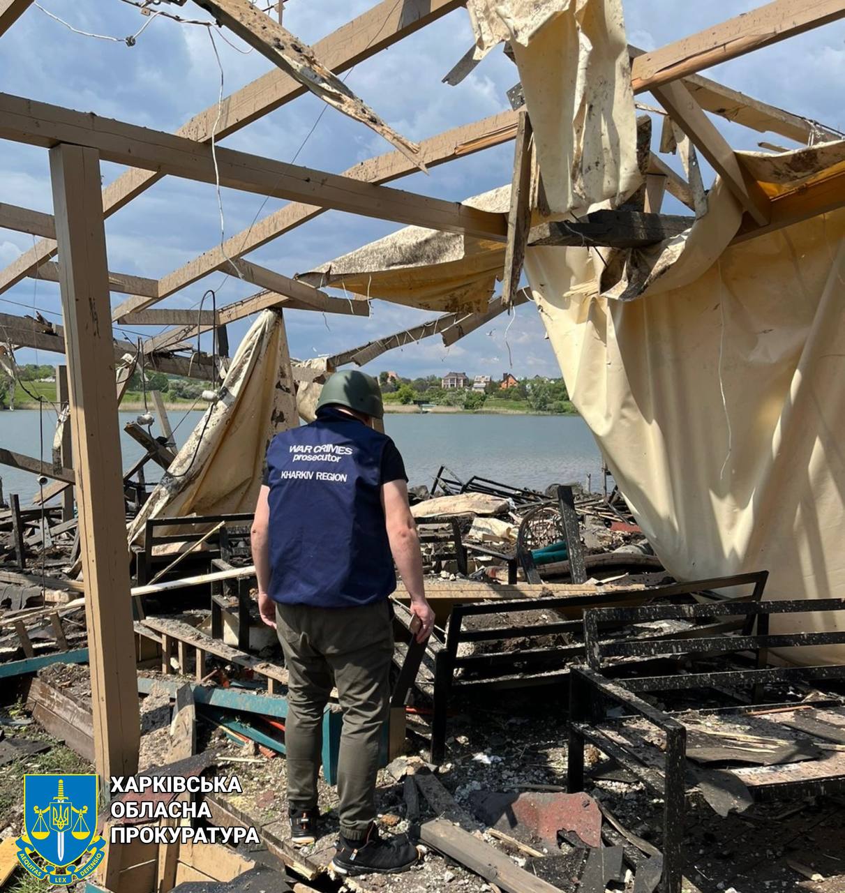 Шестеро загиблих, десятки поранених. Наслідки удару по базі відпочинку біля Харкова