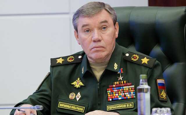 З російського генерала Герасимова глузують через спроби заборонити бороди в армії