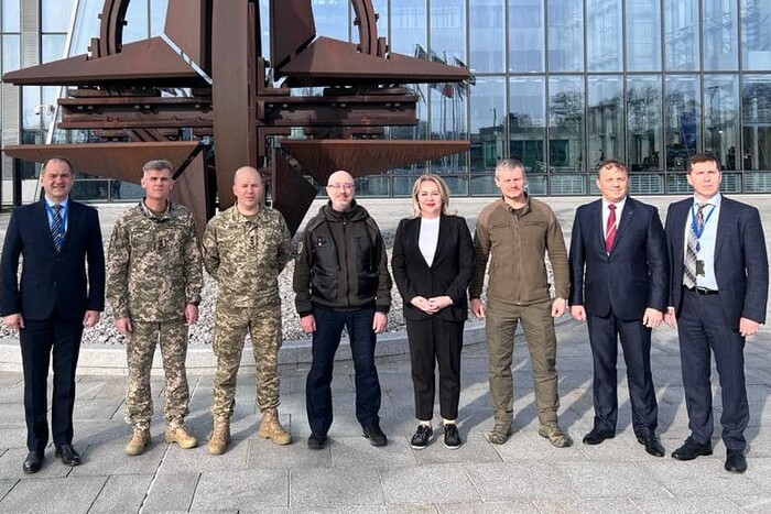 Відсіч загрозам з неба і "танкова коаліція". Резніков підбив підсумки "Рамштайну-9"