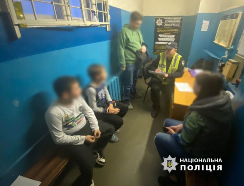 Київське метро закривали через "жарт" школяра