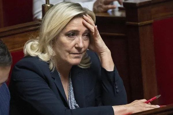 Марін Ле Пен засудили до чотирьох років позбавлення волі
