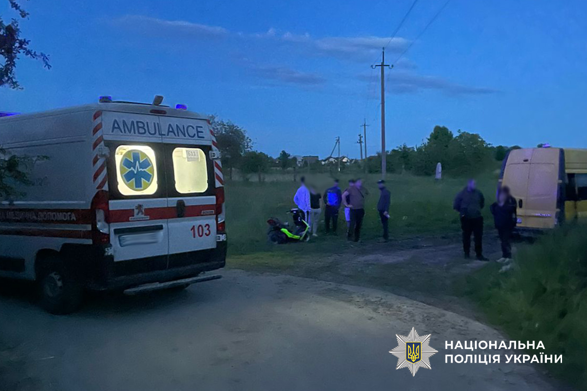 Внаслідок ДТП на Львівщині постраждали дві 13-річні дівчини на мопеді