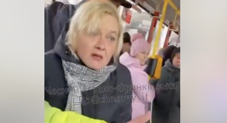 Інцидент у франківському автобусі: російськомовна пасажирка захищала Путіна: реакція міського голови