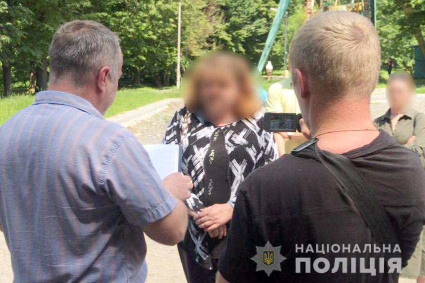 У Хмельницькому матір намагалася продати доньку в сексуальне рабство