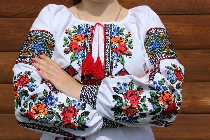 Дар від Бога. Якою була перша вишиванка та як екстравагантно носив її Іван Франко